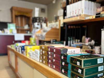 佛壇の前田店内