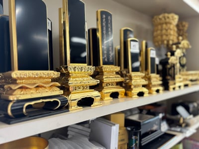 佛壇の前田店内