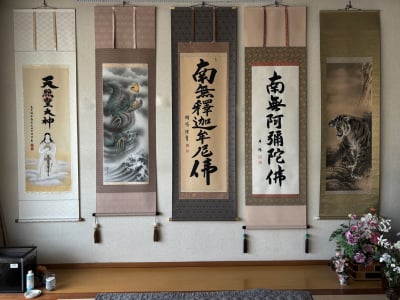 佛壇の前田店内